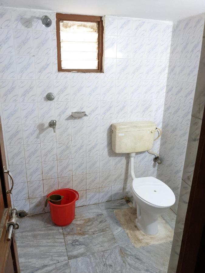 Shree Nivas Homestay Пури Экстерьер фото