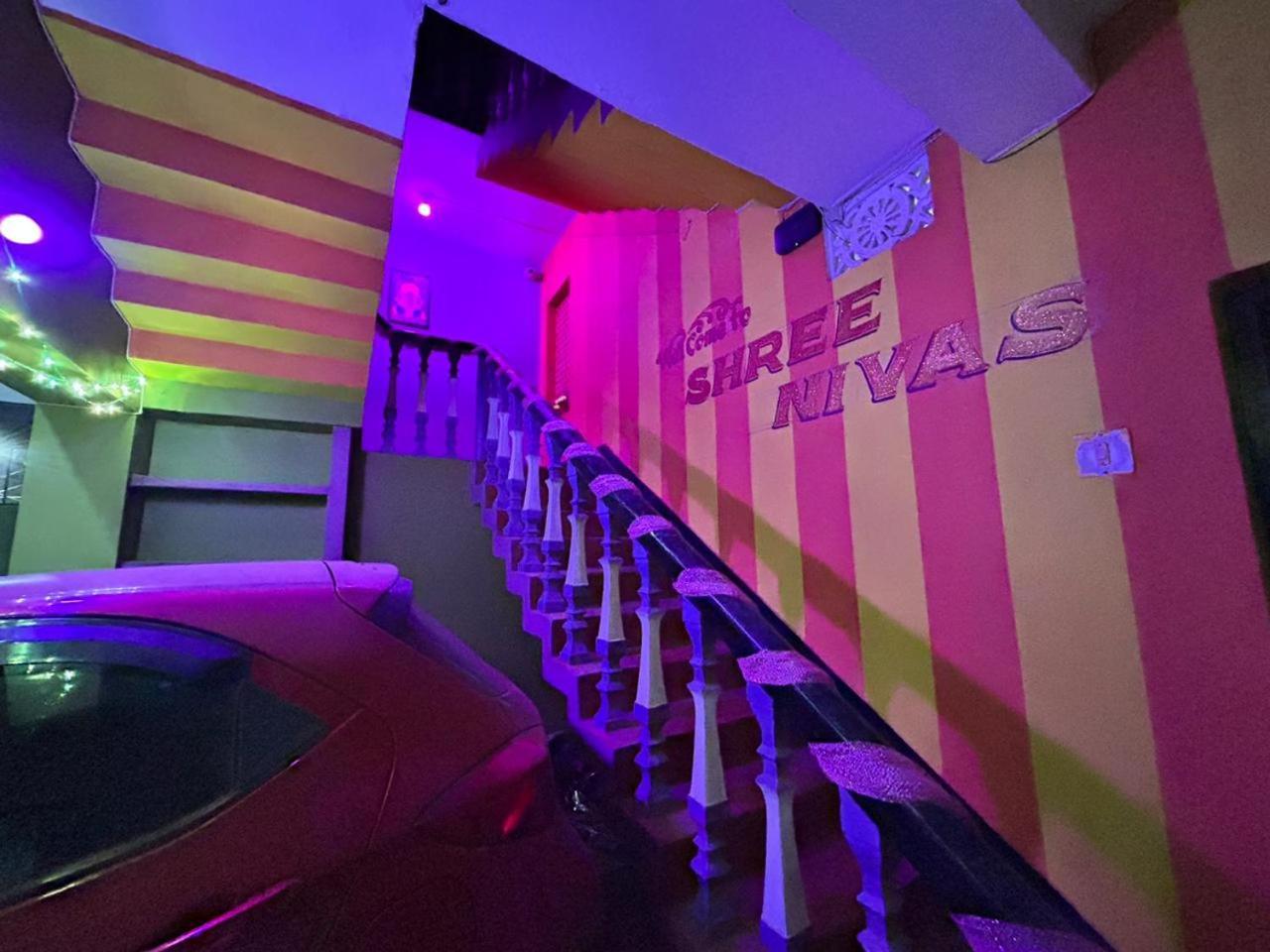 Shree Nivas Homestay Пури Экстерьер фото