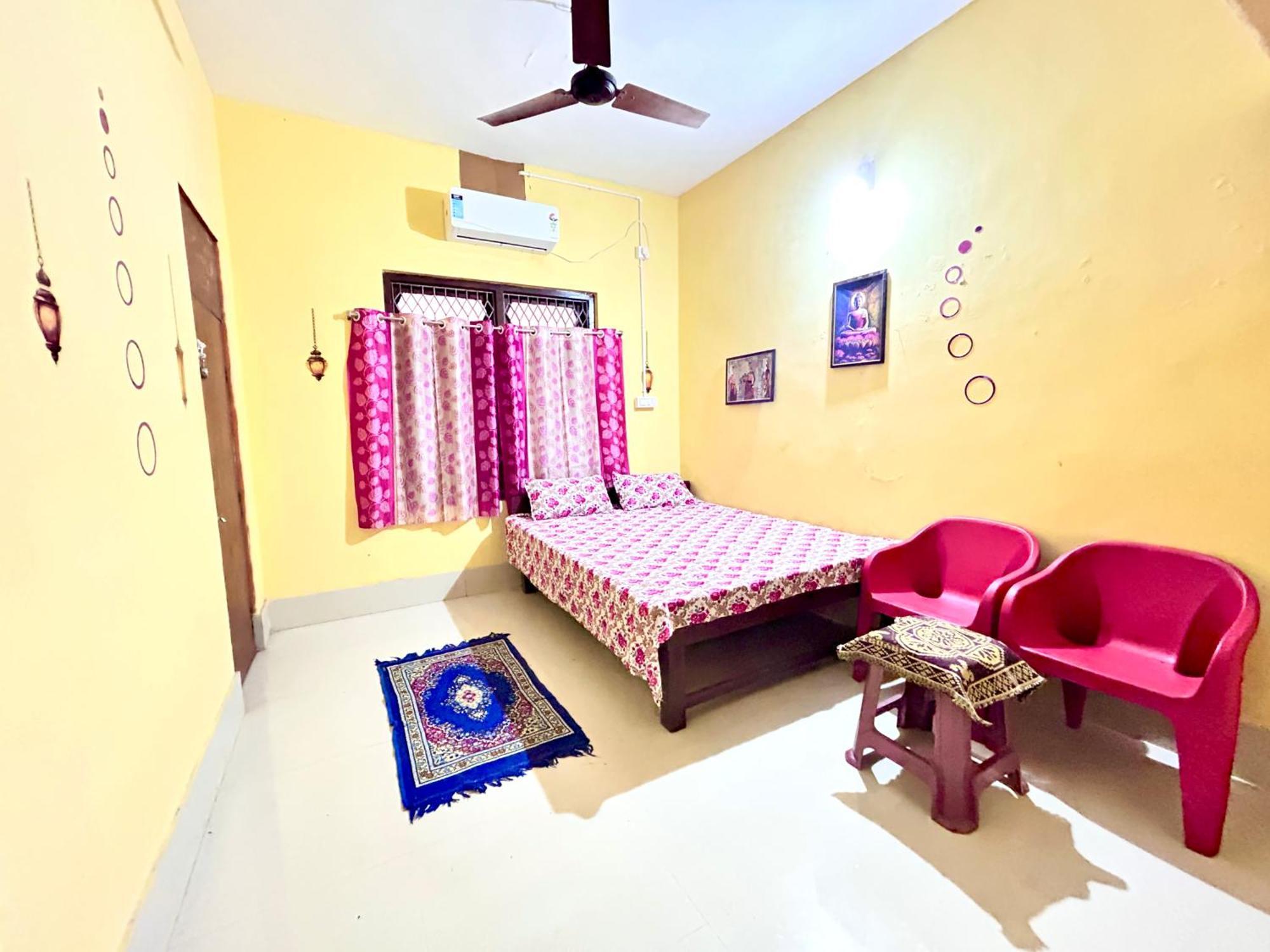 Shree Nivas Homestay Пури Экстерьер фото