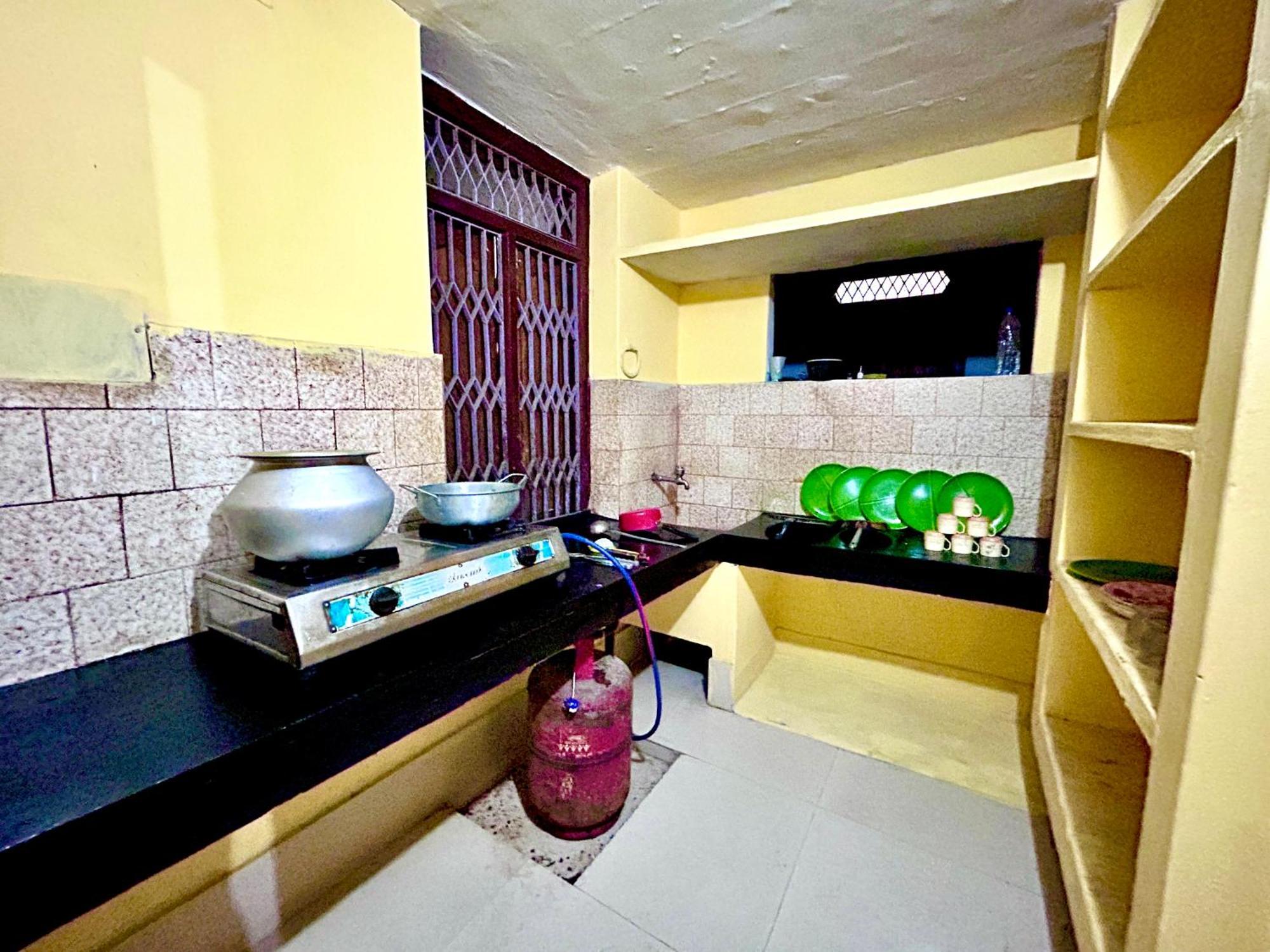 Shree Nivas Homestay Пури Экстерьер фото